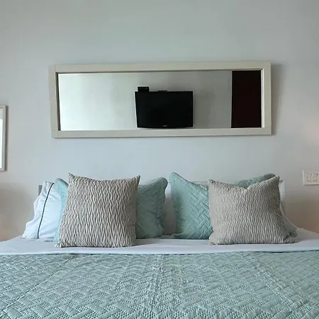 Cómodo Con Vista Al Mar Y A Piscinas Apartamento Cartagena